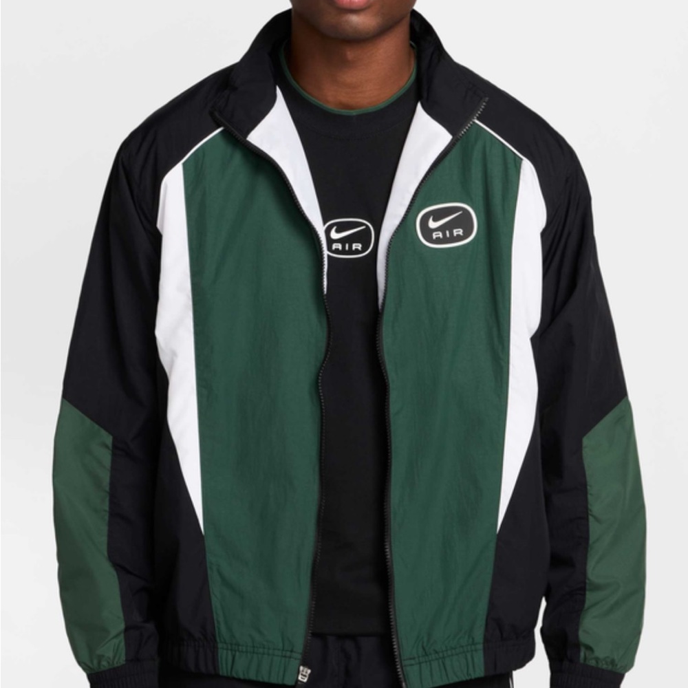 Nike Men's Black, Green, and White Windbreaker